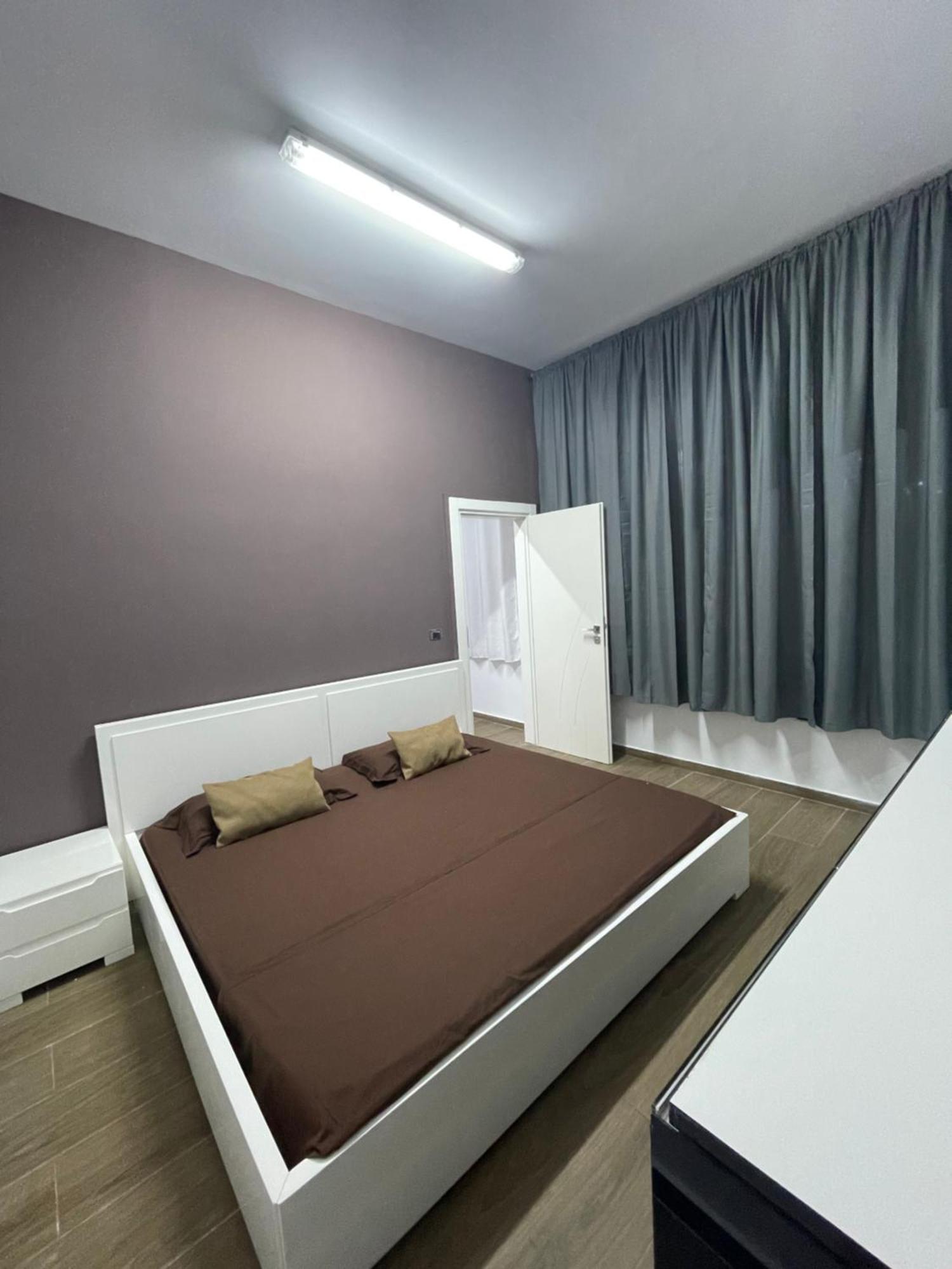Gold Apartament Vlorë מראה חיצוני תמונה